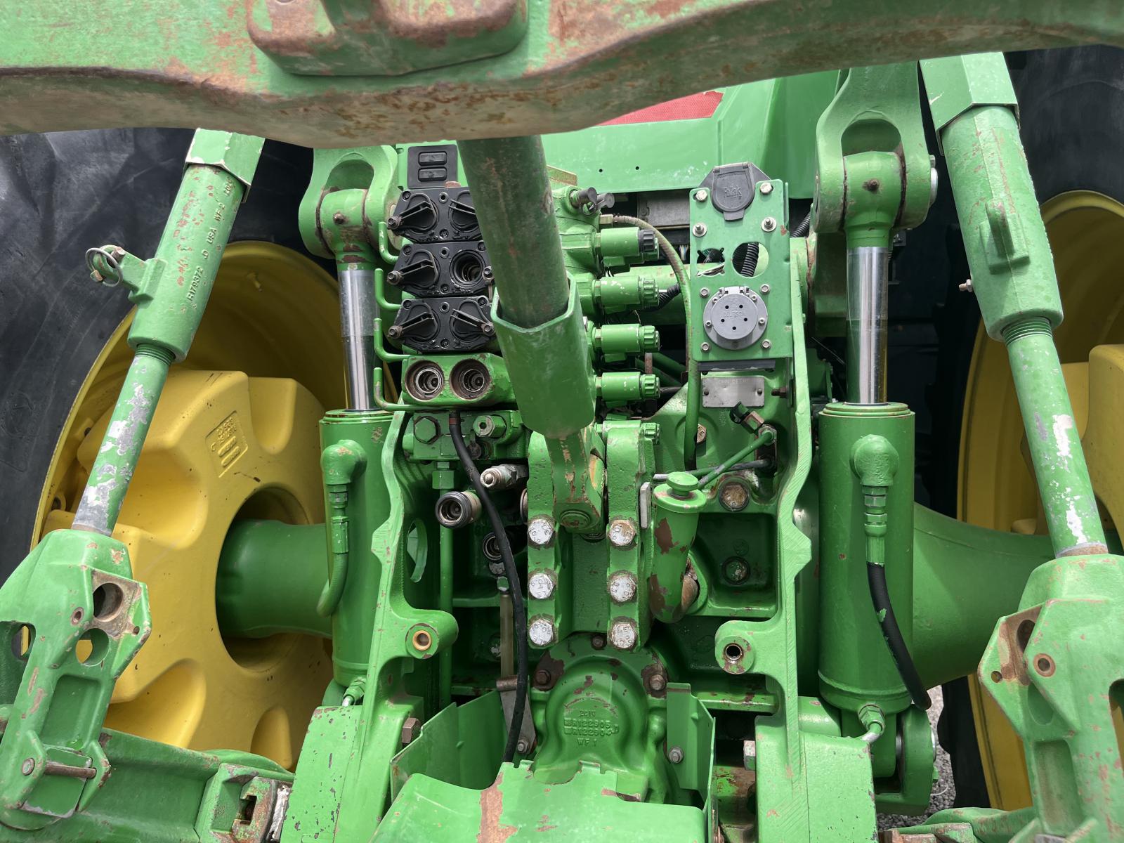 ./imagenes/INVOICE/2019/13516/JOHN DEERE 8520 (8).JPG